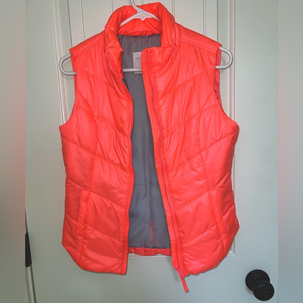 Aeropostale Women’s Vest - small